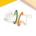 Pins chat cirque cartoon mignon dans cerceau pins émaillé avec chainette Pins mignons femme enfant