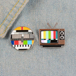 Lot de 2 Pins Vintage années 80s 90s - Pins poste TV rétro