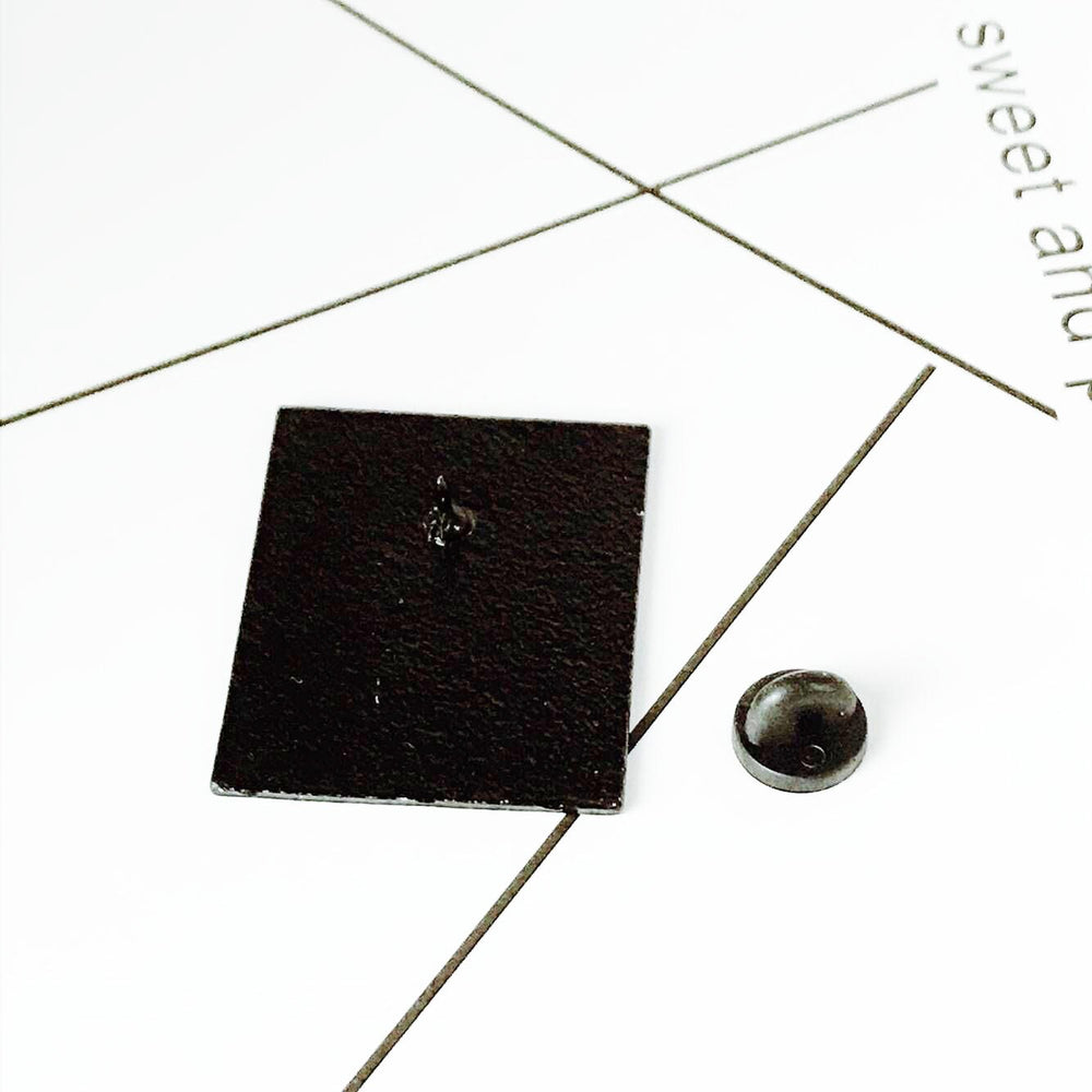 Pins Mains Entrelacées - Pins Amour Saint Valentin - Pins tendance Mains illustrées