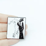 Pins Mains Entrelacées - Pins Amour Saint Valentin - Pins tendance Mains illustrées
