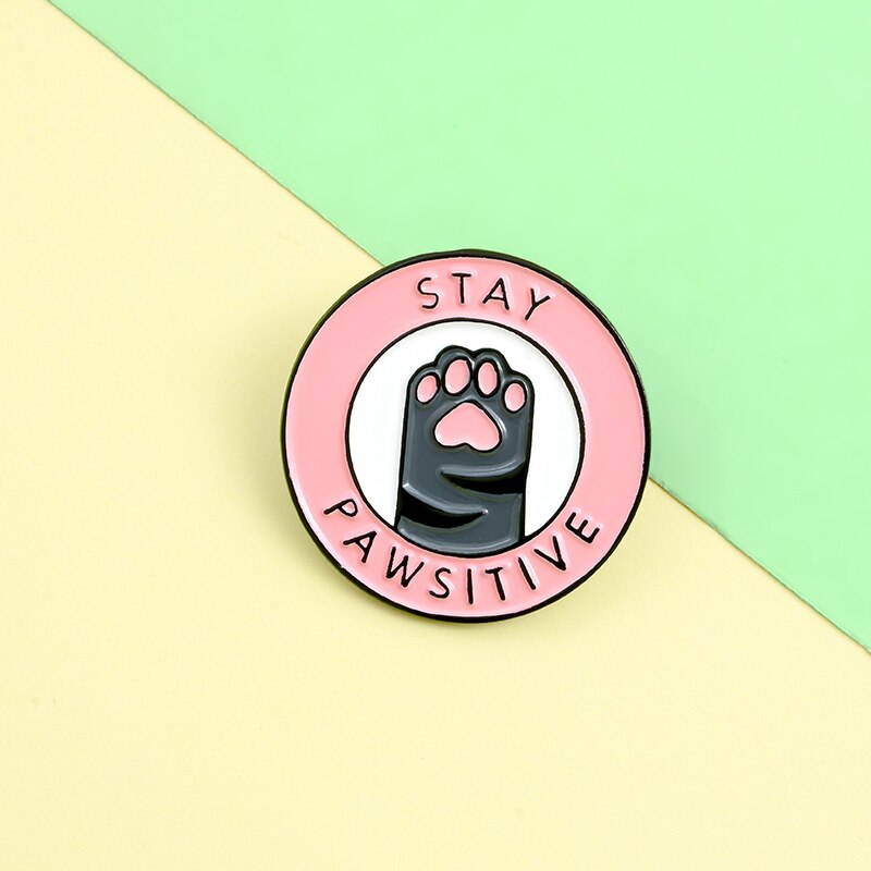 Pins original Pins Patte de Chat avec Message Ultra Cool