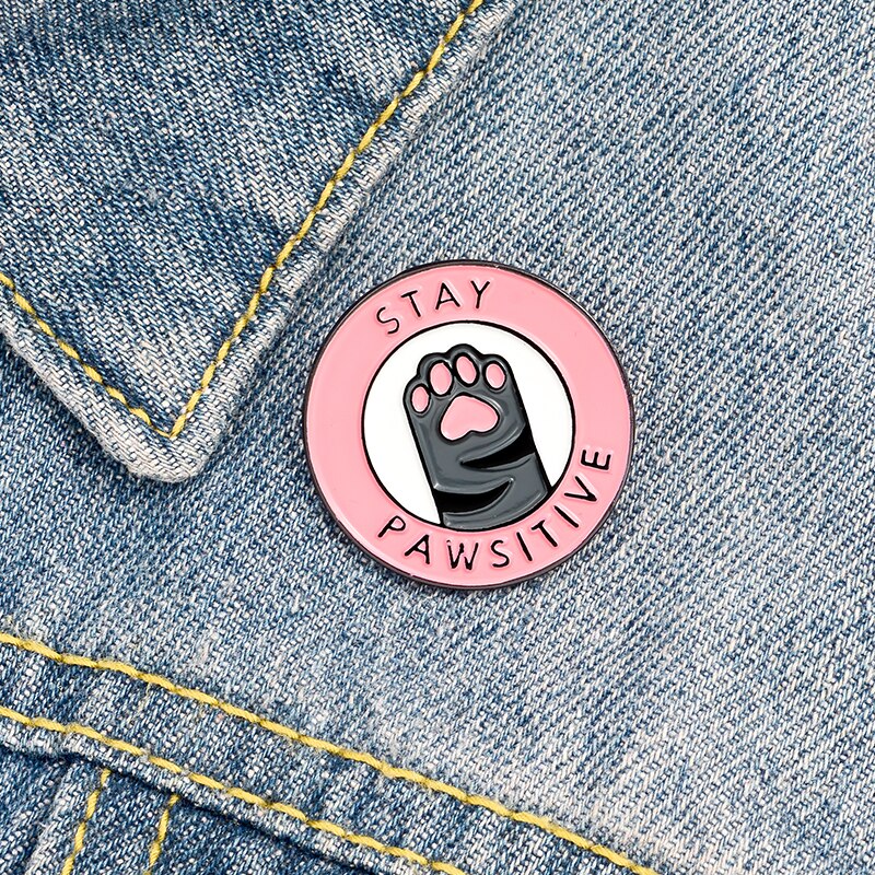 Pins original Pins Patte de Chat avec Message Ultra Cool