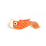 Pins Poisson japonais Koi Broche en émail poisson